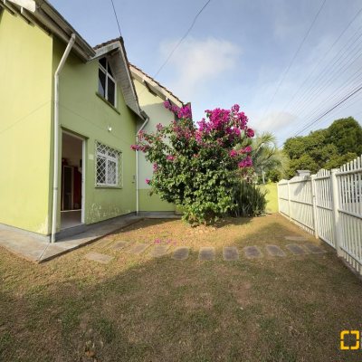 Casa Residencial com 50m², 2 quartos, 1 garagem, no bairro Vargem Grande em Florianópolis