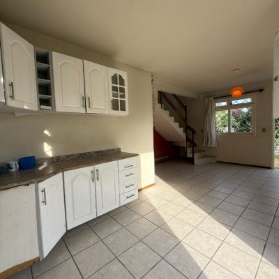 Casa Residencial com 50m², 2 quartos, 1 garagem, no bairro Vargem Grande em Florianópolis