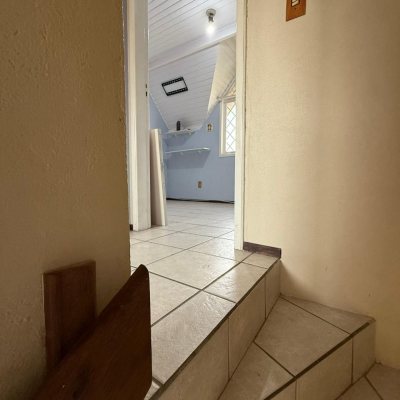 Casa Residencial com 50m², 2 quartos, 1 garagem, no bairro Vargem Grande em Florianópolis