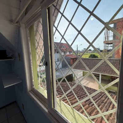 Casa Residencial com 50m², 2 quartos, 1 garagem, no bairro Vargem Grande em Florianópolis