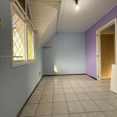 Casa Residencial com 50m², 2 quartos, 1 garagem, no bairro Vargem Grande em Florianópolis