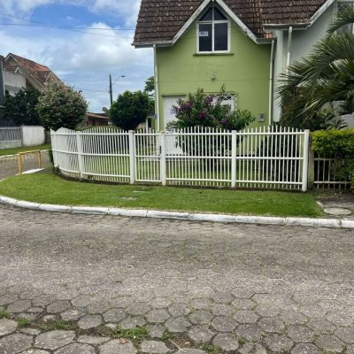 Casa Residencial com 50m², 2 quartos, 1 garagem, no bairro Vargem Grande em Florianópolis
