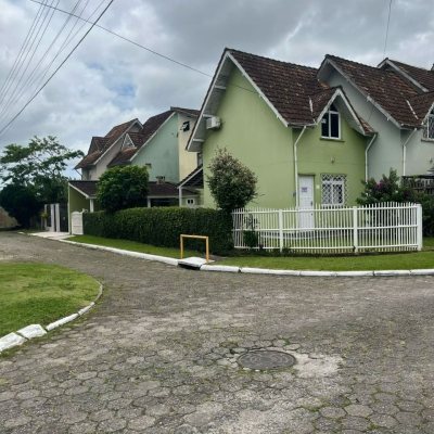 Casa Residencial com 50m², 2 quartos, 1 garagem, no bairro Vargem Grande em Florianópolis