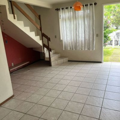 Casa Residencial com 50m², 2 quartos, 1 garagem, no bairro Vargem Grande em Florianópolis