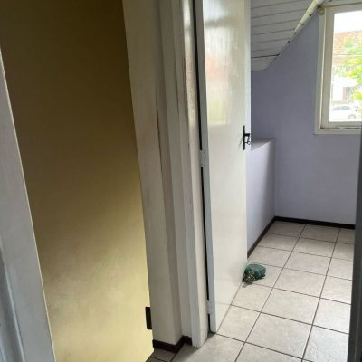 Casa Residencial com 50m², 2 quartos, 1 garagem, no bairro Vargem Grande em Florianópolis