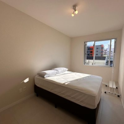 Apartamentos com 41m², 1 quarto, no bairro Agronômica em Florianópolis