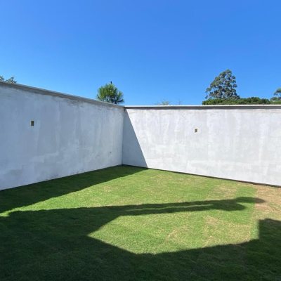 Casa Residencial com 127m², 3 quartos (sendo 2 suítes), 2 garagens, no bairro Campeche em Florianópolis