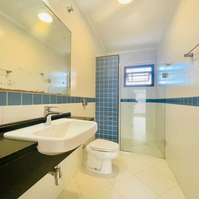 Casa Residencial com 254m², 4 quartos, 1 suíte, 3 garagens, no bairro Ingleses em Florianópolis