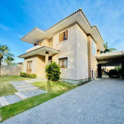 Casa Residencial com 254m², 4 quartos, 1 suíte, 3 garagens, no bairro Ingleses em Florianópolis