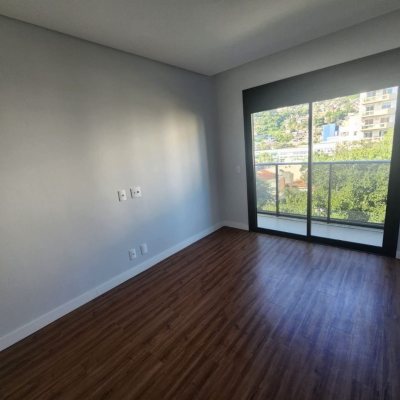 Apartamentos com 69m², 2 quartos, 2 suítes, 1 garagem, no bairro Centro em Florianópolis
