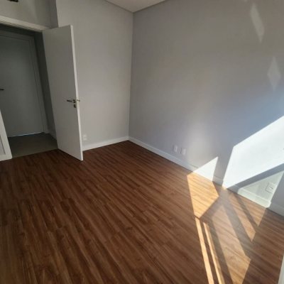 Apartamentos com 69m², 2 quartos, 2 suítes, 1 garagem, no bairro Centro em Florianópolis