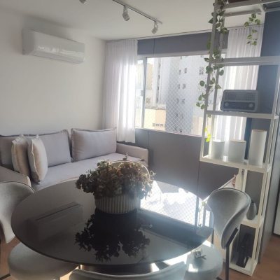 Apartamentos com 43m², 1 quarto, no bairro Centro em Florianópolis