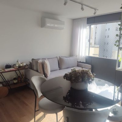 Apartamentos com 43m², 1 quarto, no bairro Centro em Florianópolis