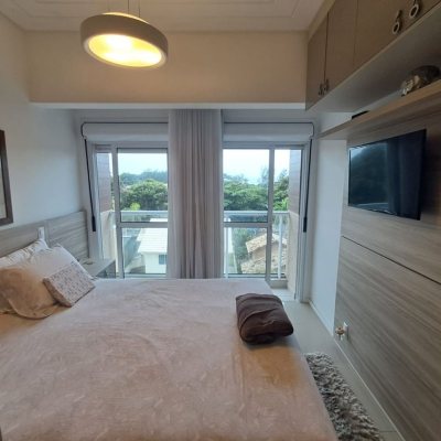 Cobertura com 166m², 3 quartos, 1 suíte, 2 garagens, no bairro Campeche em Florianópolis