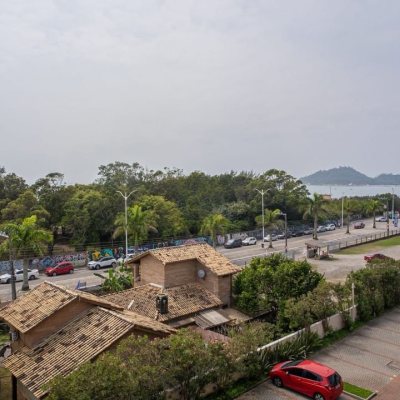 Cobertura com 166m², 3 quartos, 1 suíte, 2 garagens, no bairro Campeche em Florianópolis