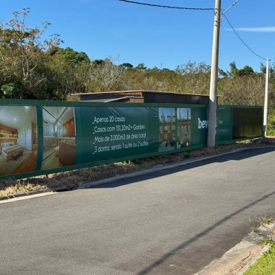 Casa Residencial com 151m², 3 quartos, 1 suíte, 1 garagem, no bairro Ingleses do Rio Vermelho em Florianópolis