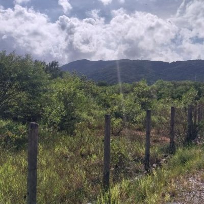 Terrenos Residenciais com 10911m², no bairro Carianos em Florianópolis
