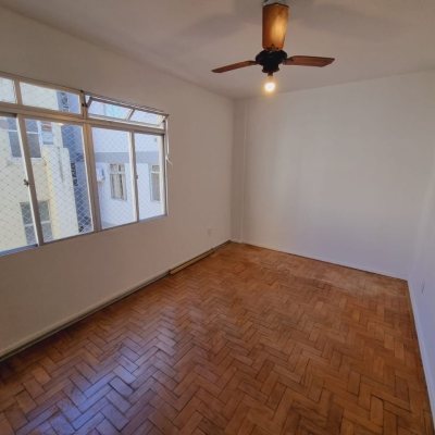 Apartamentos com 68m², 2 quartos, 1 garagem, no bairro Balneário em Florianópolis