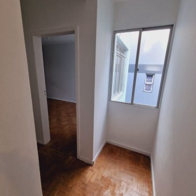 Apartamentos com 68m², 2 quartos, 1 garagem, no bairro Balneário em Florianópolis