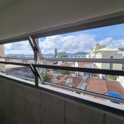 Apartamentos com 68m², 2 quartos, 1 garagem, no bairro Balneário em Florianópolis
