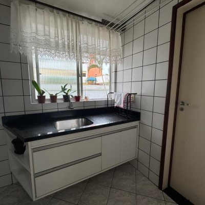 Apartamentos com 108m², 4 quartos, 1 suíte, 1 garagem, no bairro Bom Abrigo em Florianópolis