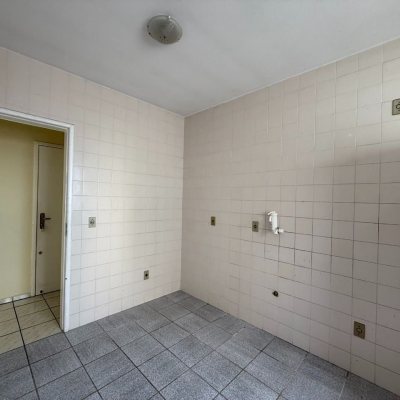 Apartamentos com 56m², 2 quartos, 1 garagem, no bairro Barreiros em São José