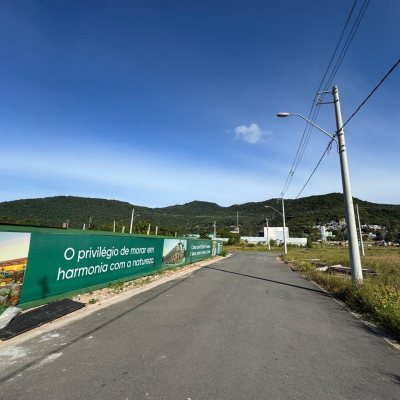 Casa Residencial com 151m², 3 quartos, 1 suíte, 1 garagem, no bairro Ingleses do Rio Vermelho em Florianópolis