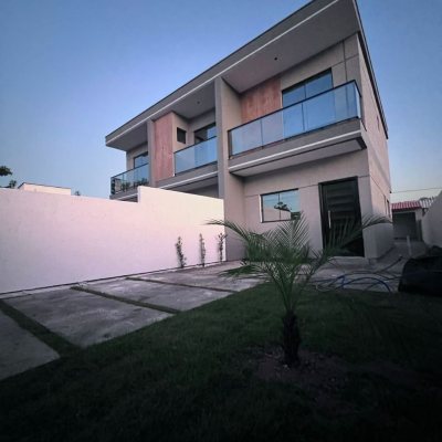 Casa Residencial com 85m², 2 quartos, 1 suíte, 2 garagens, no bairro São João Do Rio Vermelho em Florianópolis