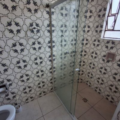 Casa Residencial/Comercial com 200m², 2 garagens, no bairro Itaguaçu em Florianópolis