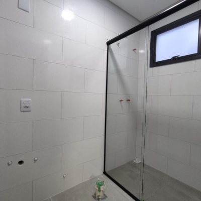 Casa Residencial com 507m², 5 quartos, 3 suítes, 4 garagens, no bairro Ingleses do Rio Vermelho em Florianópolis