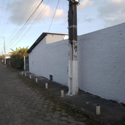 Terrenos Residenciais com 390m², no bairro Tapera da Base em Florianópolis