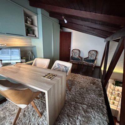 Casa Residencial com 231m², 4 quartos, 2 suítes, 1 garagem, no bairro Ponte do Imaruim em Palhoça