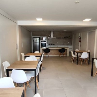 Apartamentos com 52m², 2 quartos, no bairro Trindade em Florianópolis