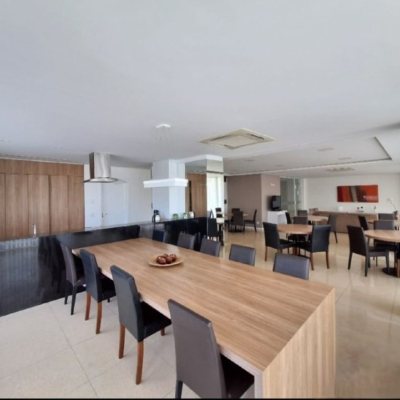 Apartamentos com 94m², 3 quartos, 1 suíte, 2 garagens, no bairro Capoeiras em Florianópolis