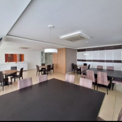 Apartamentos com 94m², 3 quartos, 1 suíte, 2 garagens, no bairro Capoeiras em Florianópolis