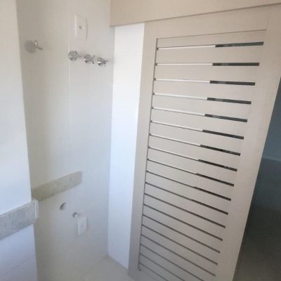 Apartamentos com 94m², 3 quartos, 1 suíte, 2 garagens, no bairro Capoeiras em Florianópolis