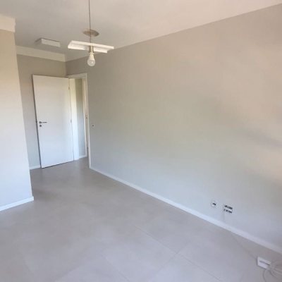 Apartamentos com 94m², 3 quartos, 1 suíte, 2 garagens, no bairro Capoeiras em Florianópolis