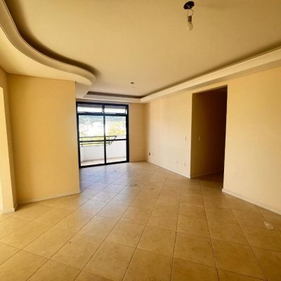 Cobertura com 170m², 3 quartos (sendo 1 suíte), 2 garagens, no bairro Carvoeira em Florianópolis