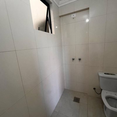 Cobertura com 170m², 3 quartos (sendo 1 suíte), 2 garagens, no bairro Carvoeira em Florianópolis