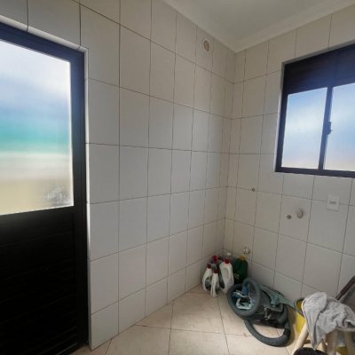 Cobertura com 170m², 3 quartos (sendo 1 suíte), 2 garagens, no bairro Carvoeira em Florianópolis