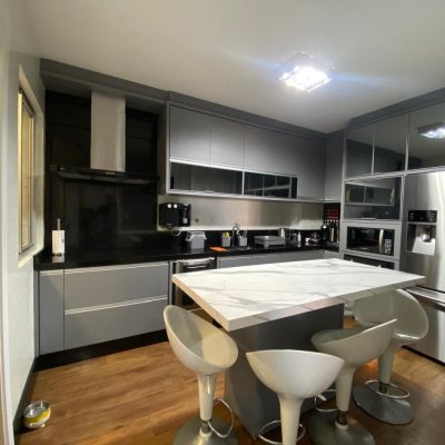 Apartamentos com 103m², 3 quartos, 1 suíte, 1 garagem, no bairro Campinas em São José