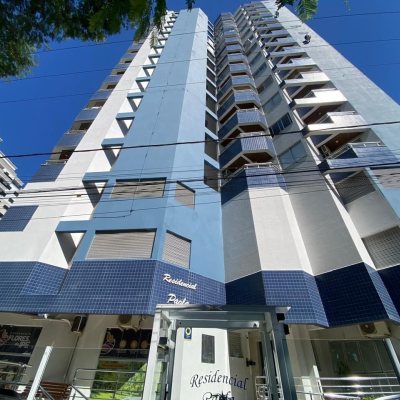 Apartamentos com 103m², 3 quartos, 1 suíte, 1 garagem, no bairro Campinas em São José