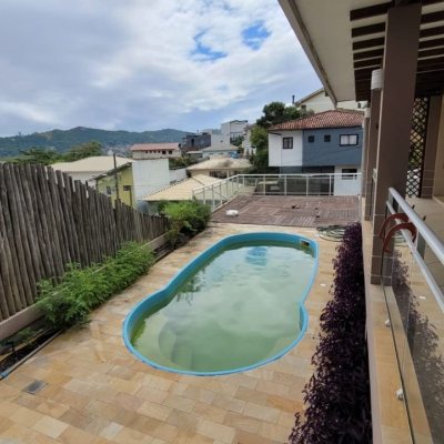 Casa Residencial com 110m², 3 quartos, 2 garagens, no bairro Saco Dos Limões em Florianópolis