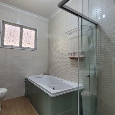 Casa Residencial com 110m², 3 quartos, 2 garagens, no bairro Saco Dos Limões em Florianópolis