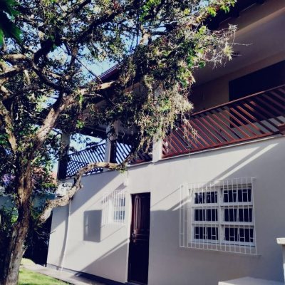 Casa em Condomínio com 735m², 4 quartos, 1 suíte, 5 garagens, no bairro Ponta Das Canas em Florianópolis