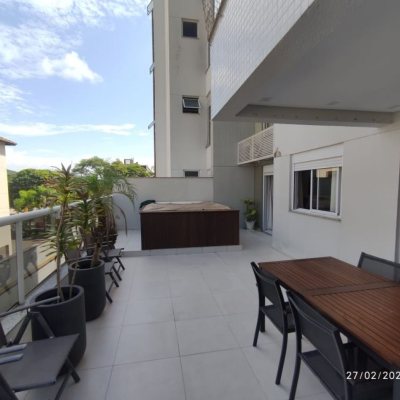 Apartamentos com 108m², 2 quartos, 1 suíte, 1 garagem, no bairro Saco Grande em Florianópolis