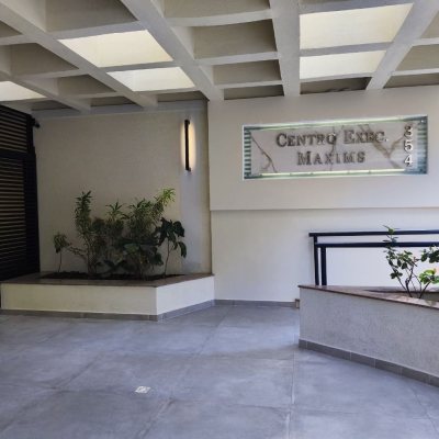 Sala com 30m², no bairro Centro em Florianópolis