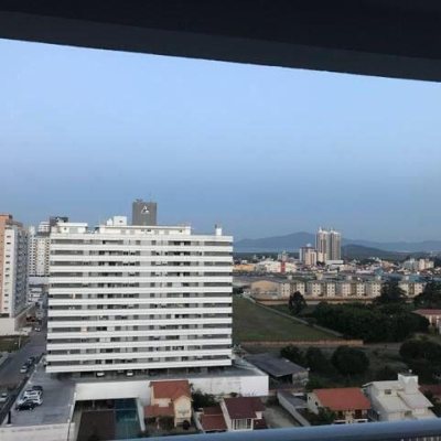 Apartamentos com 67m², 2 quartos, 1 suíte, 1 garagem, no bairro Pagani em Palhoça