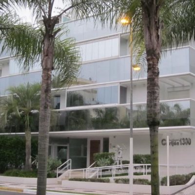 Apartamentos com 115m², 3 quartos, 3 suítes, 2 garagens, no bairro Jurerê Internacional em Florianópolis