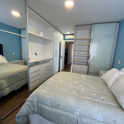 Cobertura com 209m², 4 quartos, 4 suítes, 3 garagens, no bairro Canasvieiras em Florianópolis